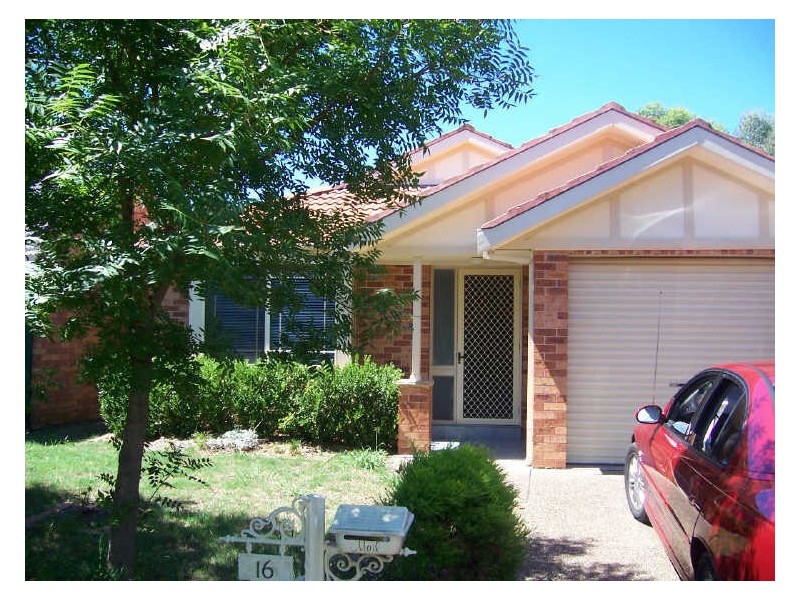 – Tomago Court, Wattle Grove NSW 2173