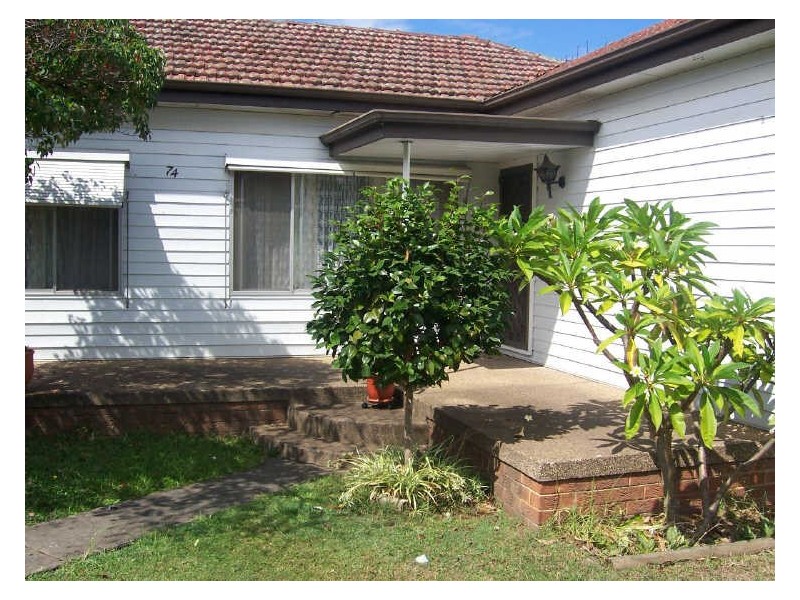 – Cooper Avenue, Moorebank NSW 2170