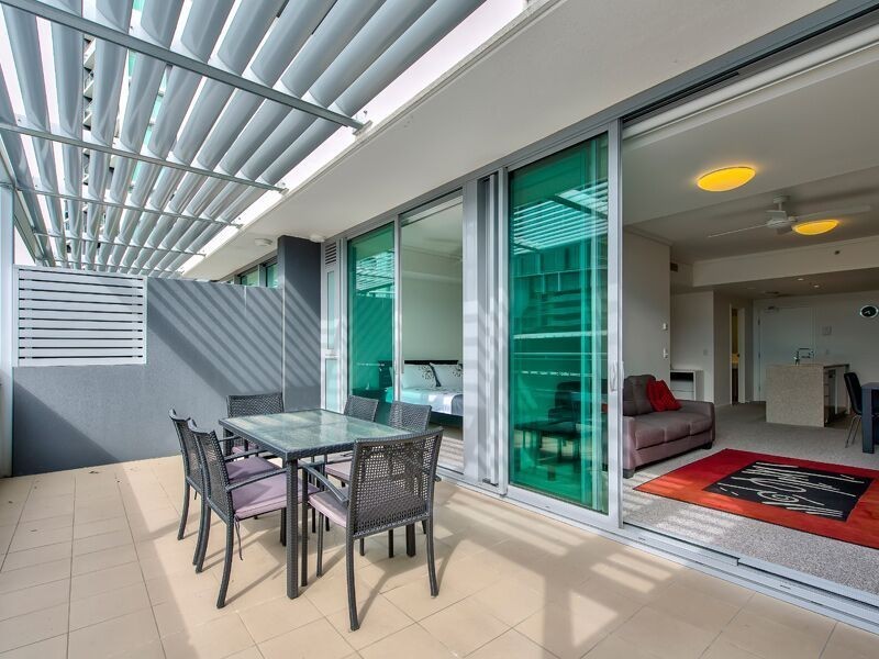 30105/2 Harbour Road, Hamilton QLD 4007