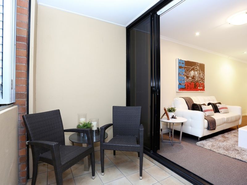 8/14 Macquarie Street, Teneriffe QLD 4005