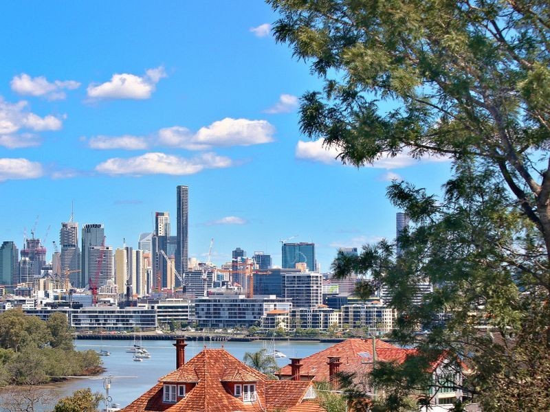 58 Crescent Road, Hamilton QLD 4007