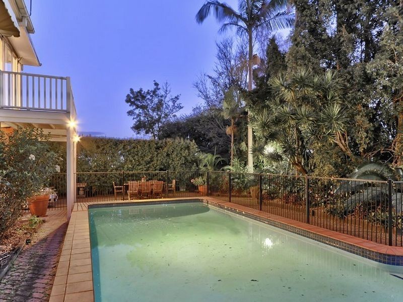 58 Crescent Road, Hamilton QLD 4007