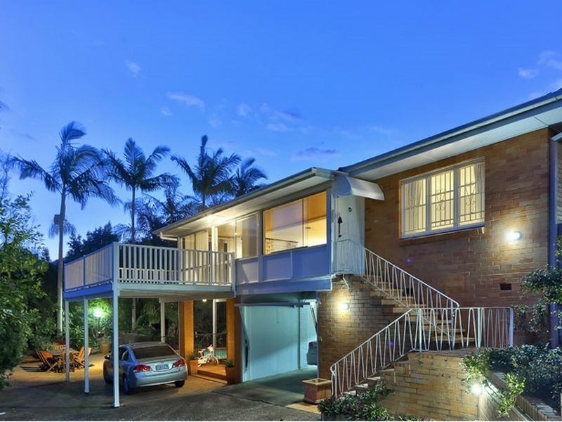 58 Crescent Road, Hamilton QLD 4007