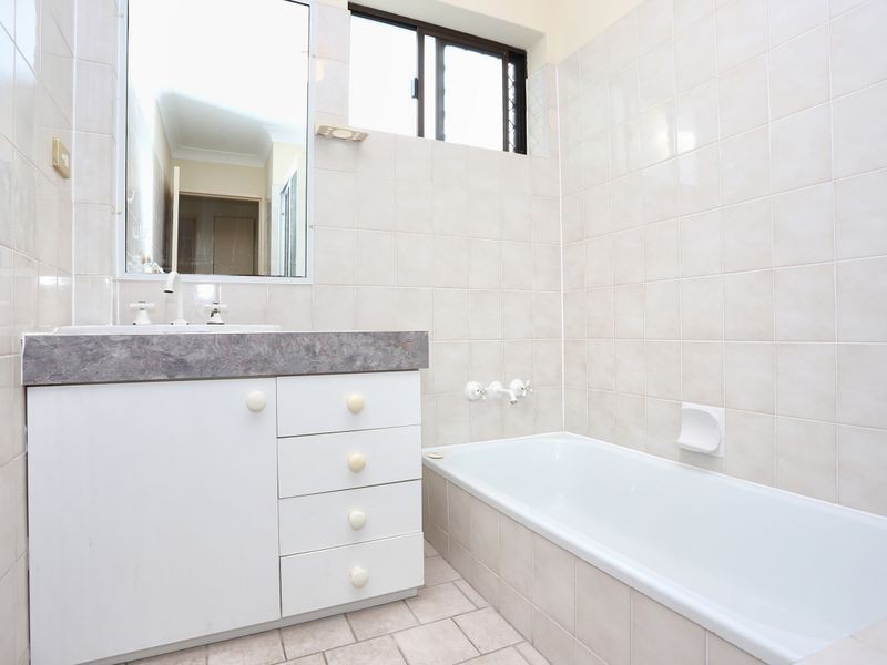 1-3/27 Childs Street, Clayfield QLD 4011