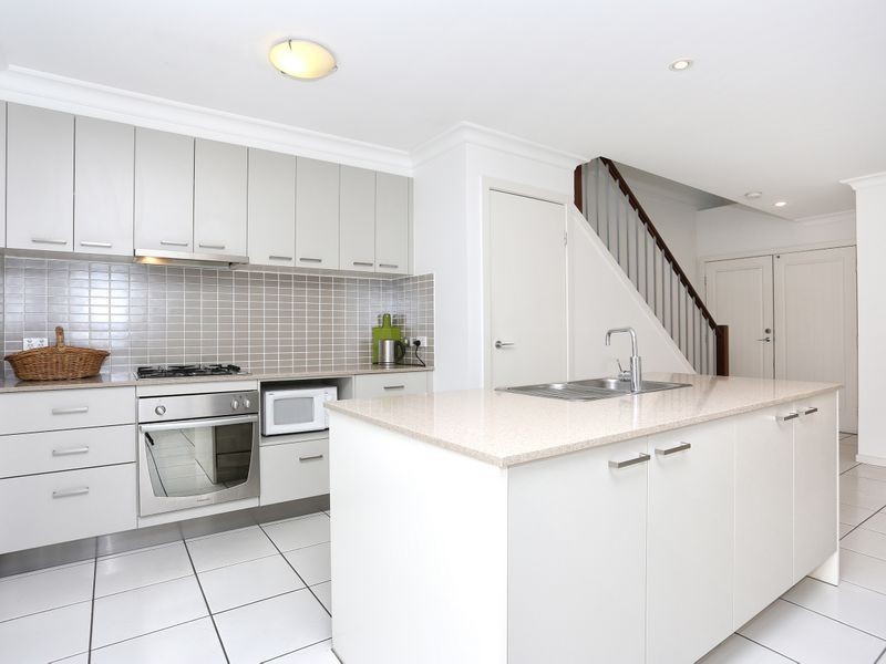 109/80 McIntyre Street, Hendra QLD 4011