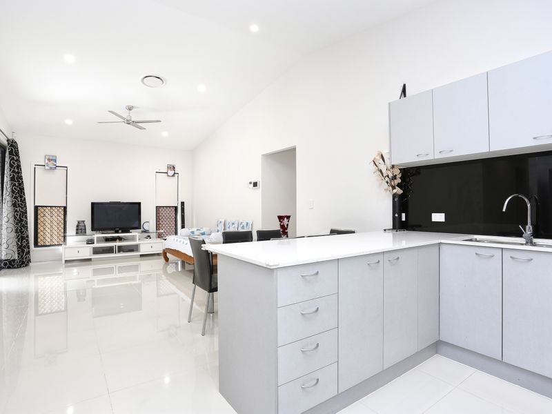 33 Blue Mountains Crescent, Fitzgibbon QLD 4018