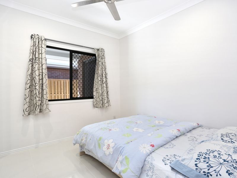 33 Blue Mountains Crescent, Fitzgibbon QLD 4018