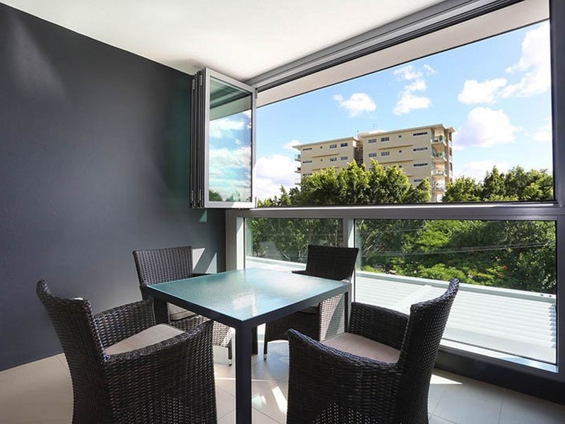 Apartment 30211/2 Harbour Road, Hamilton QLD 4007