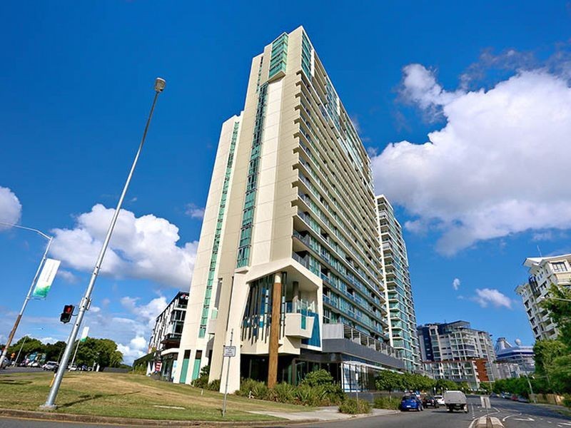 Apartment 30211/2 Harbour Road, Hamilton QLD 4007