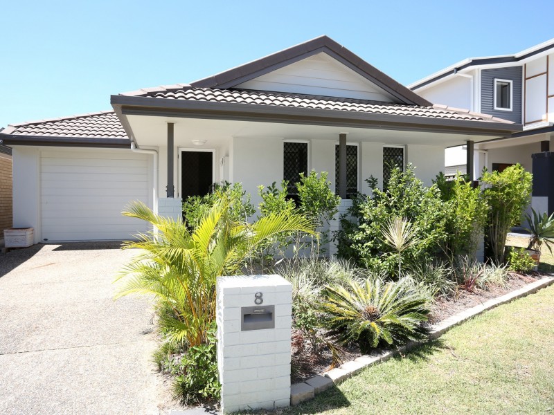 8 Diamantina Crescent, Fitzgibbon QLD 4018
