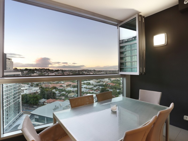 Unit 21702/8 Harbour Road, Hamilton QLD 4007