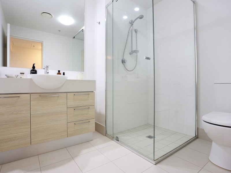 Unit 21702/8 Harbour Road, Hamilton QLD 4007