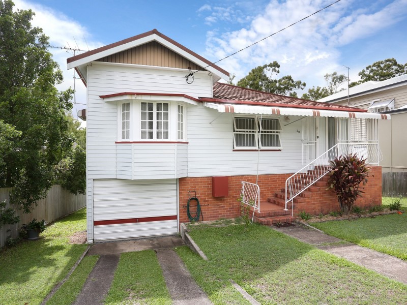 28 Solar Street, Coorparoo QLD 4151