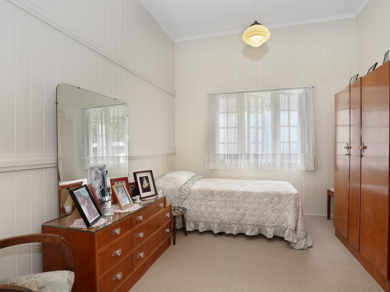 28 Solar Street, Coorparoo QLD 4151