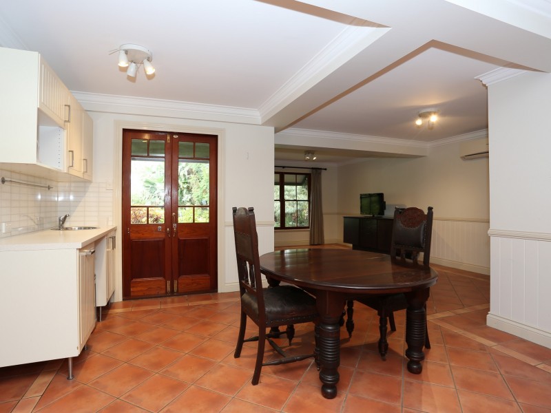 19 Wattle Avenue, Yeerongpilly QLD 4105