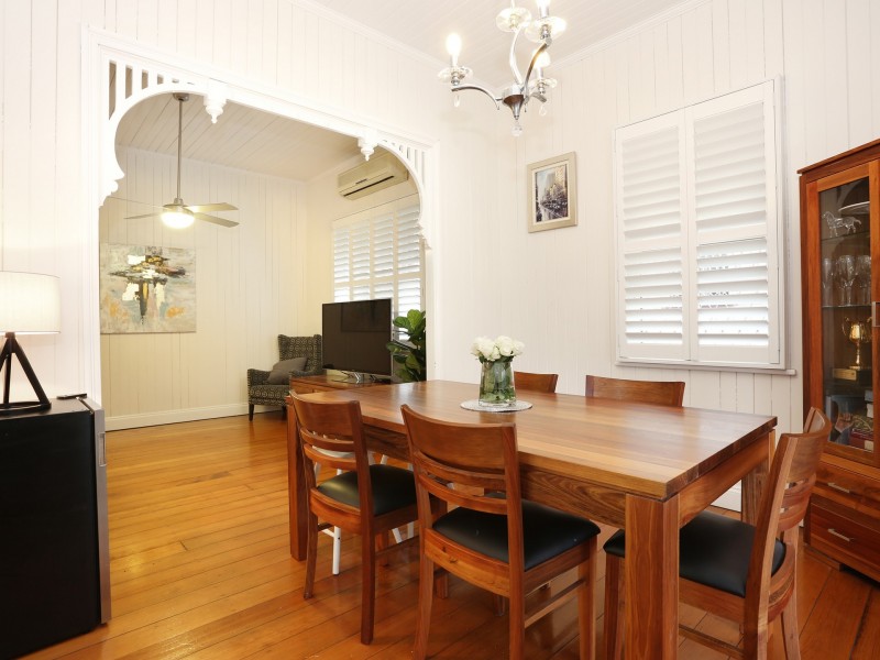 9 Jackson Street, Clayfield QLD 4011