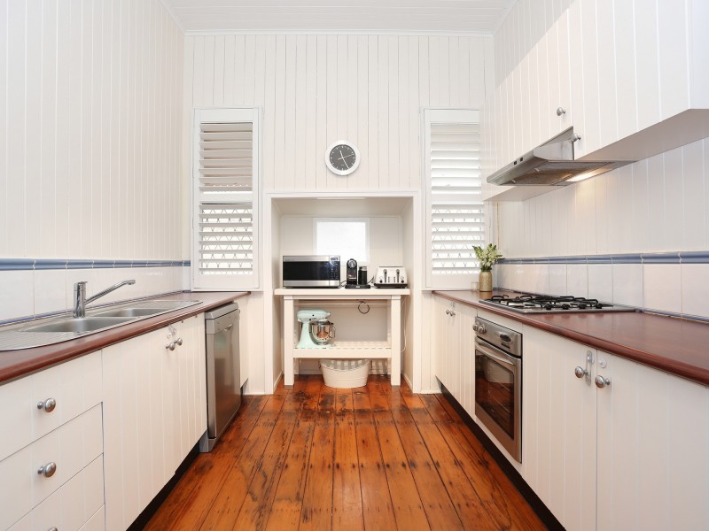 9 Jackson Street, Clayfield QLD 4011