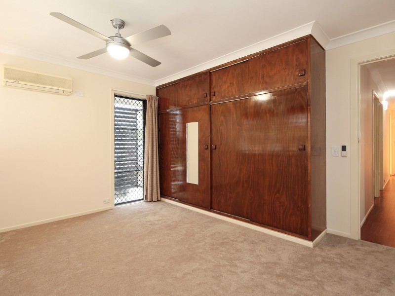 30 Turnmill Street, Macgregor QLD 4109