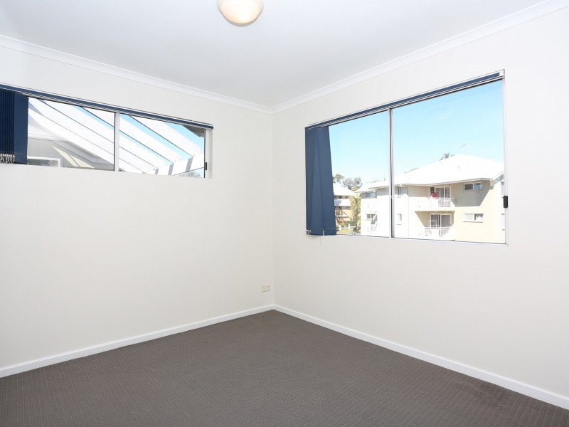 28/9 Durham Street, St Lucia QLD 4067