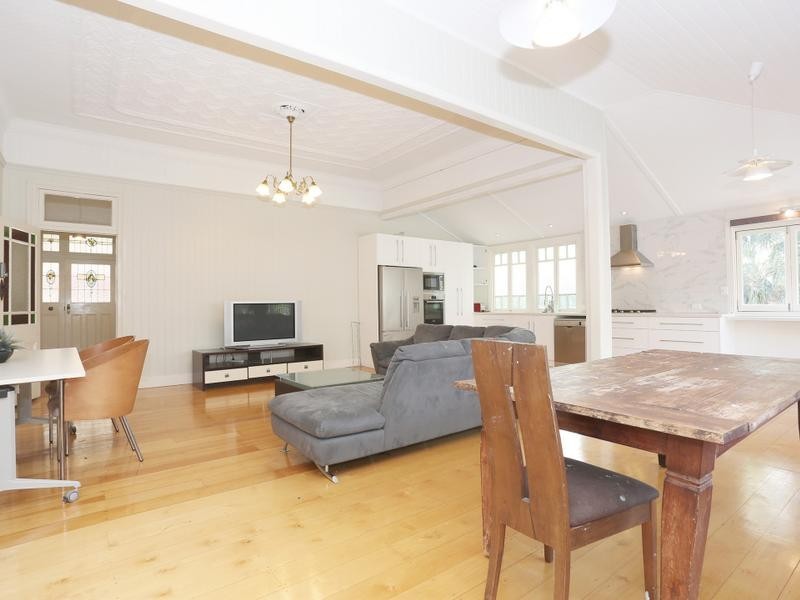 6 Creswick Street, Clayfield QLD 4011