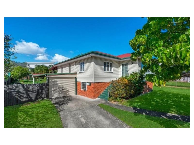 19 Woodville Street, Hendra QLD 4011