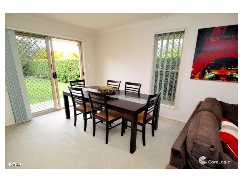 6 Bengar Place, Seventeen Mile Rocks QLD 4073