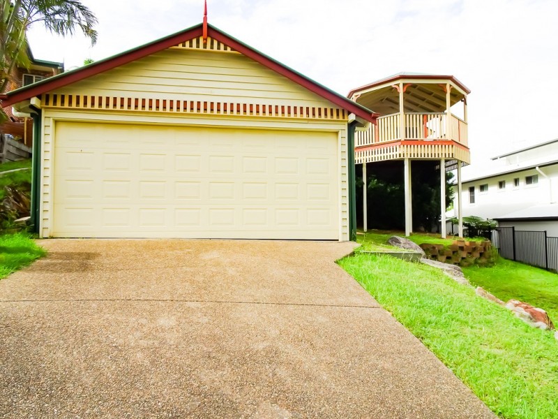 67 Dovetree Crescent, Sinnamon Park QLD 4073
