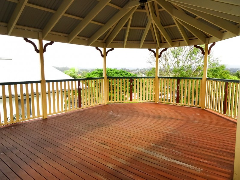 67 Dovetree Crescent, Sinnamon Park QLD 4073