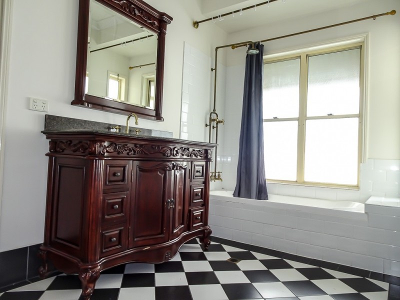 67 Dovetree Crescent, Sinnamon Park QLD 4073