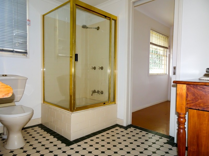 67 Dovetree Crescent, Sinnamon Park QLD 4073