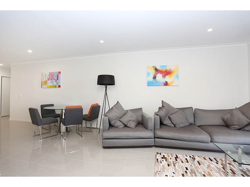 1103/8 Lochaber St, Dutton Park QLD 4102