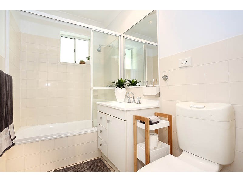 12/742 Sandgate Road, Clayfield QLD 4011