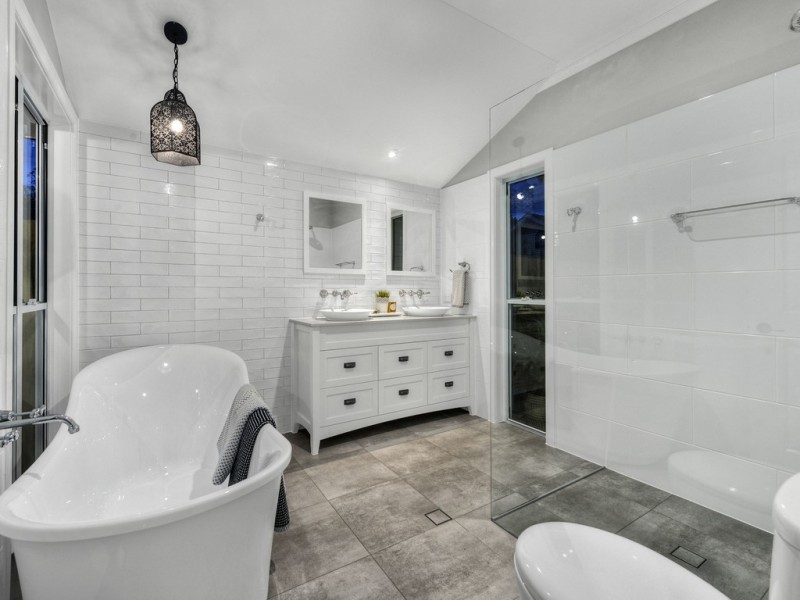 11 Arbour street, Sherwood QLD 4075