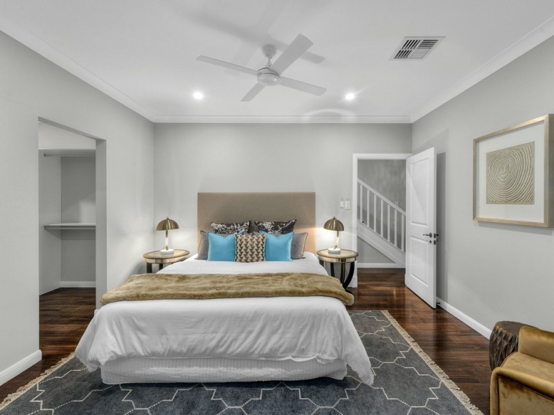 11 Arbour street, Sherwood QLD 4075