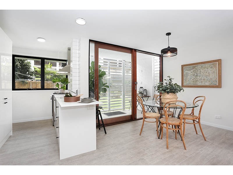 2/32 London Road, Clayfield QLD 4011