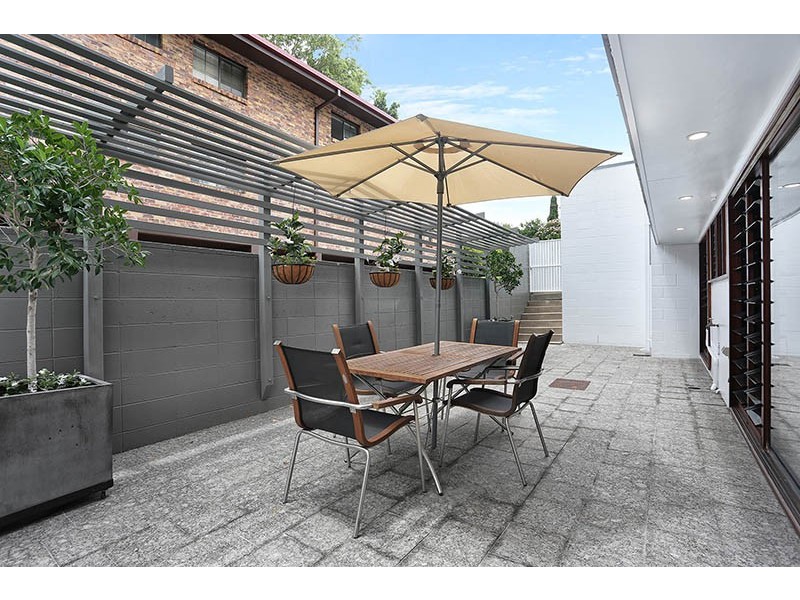 2/32 London Road, Clayfield QLD 4011