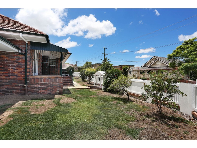 100 Christian Street, Clayfield QLD 4011