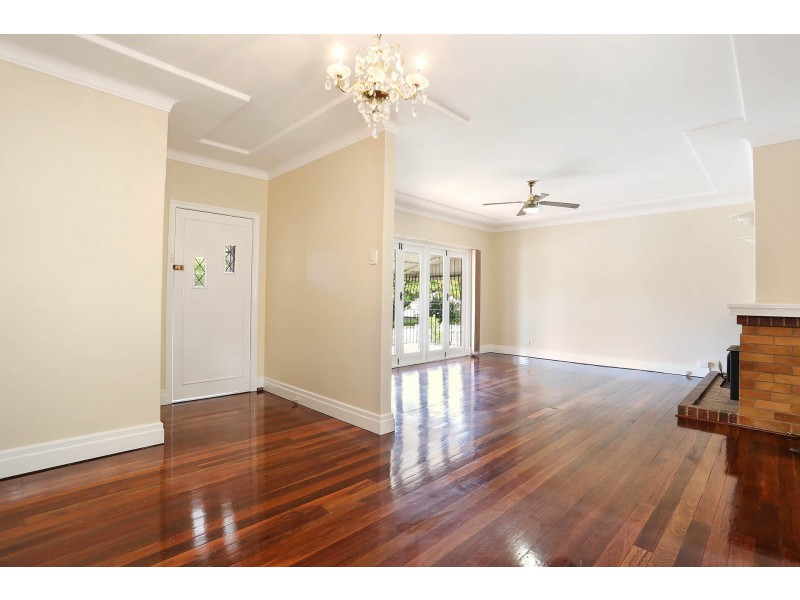 100 Christian Street, Clayfield QLD 4011
