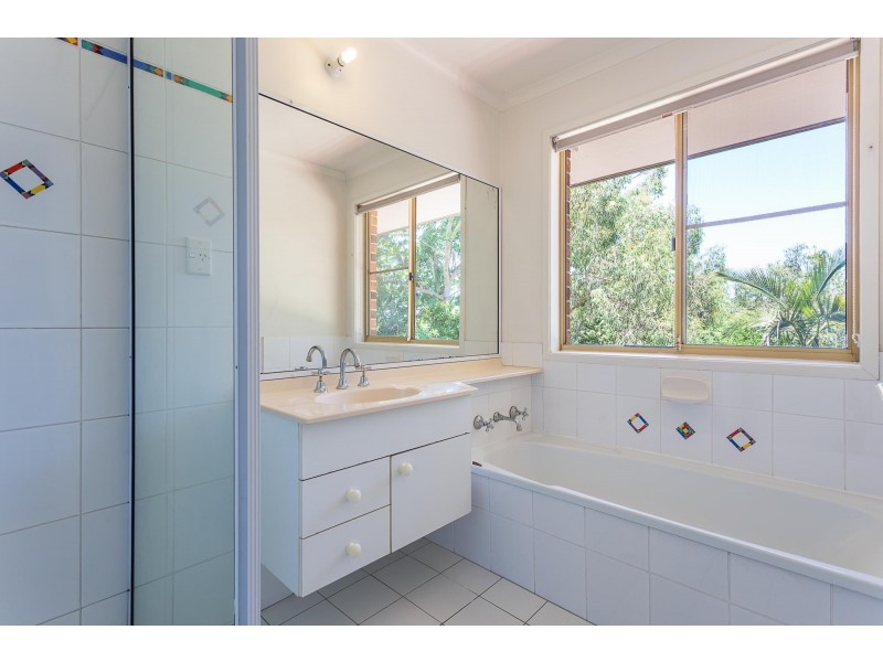 16 Allspice St, Bellbowrie QLD 4070