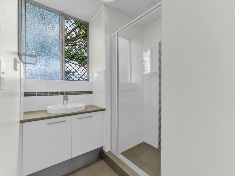 1/2 Franz Rd, Clayfield QLD 4011
