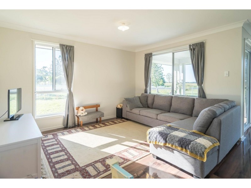 11 Zabels Rd North, Minden QLD 4311