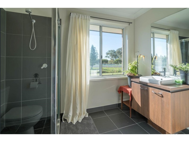 11 Zabels Rd North, Minden QLD 4311