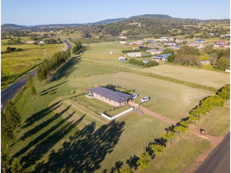 11 Zabels Rd North, Minden QLD 4311