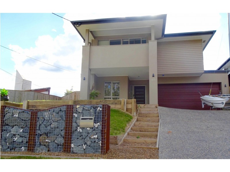 61a Sunset Road, Kenmore QLD 4069