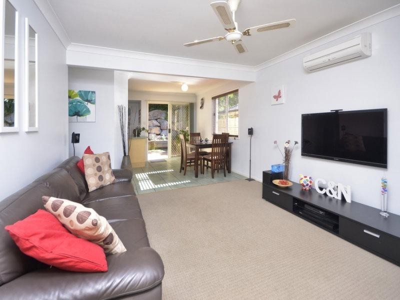 11/25 Hogan Place, Seventeen Mile Rocks QLD 4073