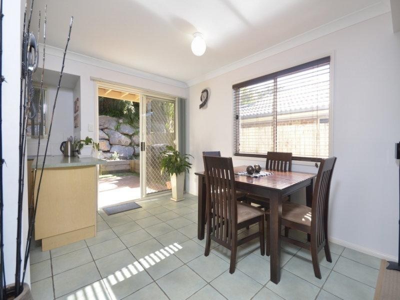 11/25 Hogan Place, Seventeen Mile Rocks QLD 4073