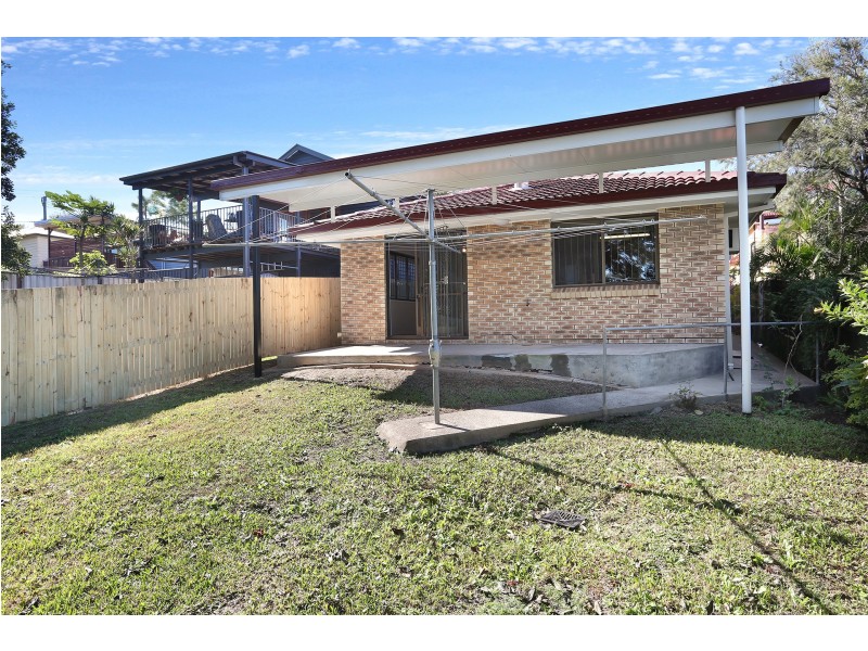 11 Somervell Street, Annerley QLD 4103