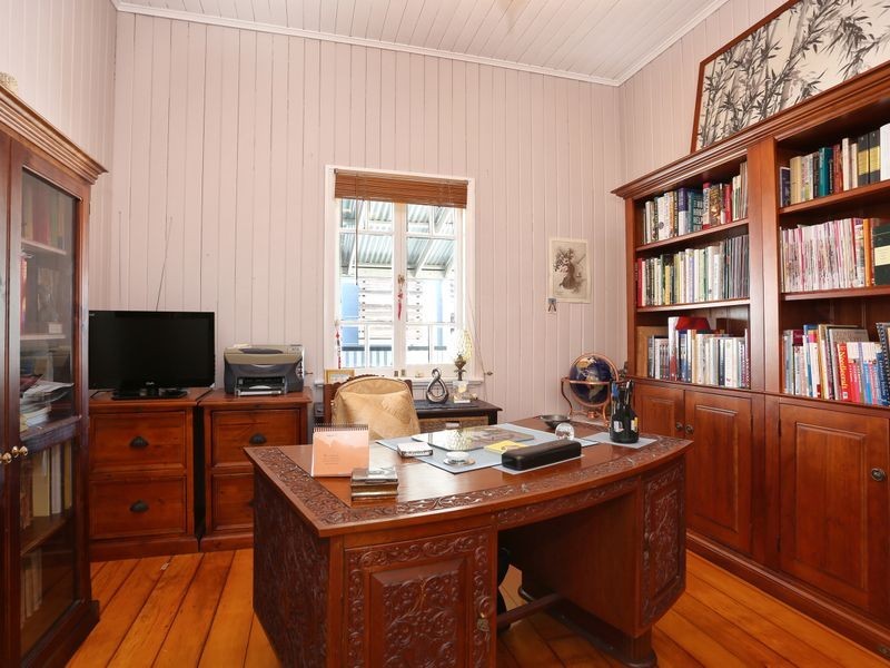 11 Hutton Street, Clayfield QLD 4011