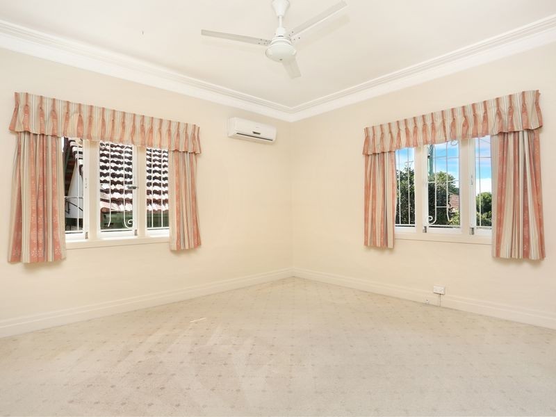 100 Christian Street, Clayfield QLD 4011