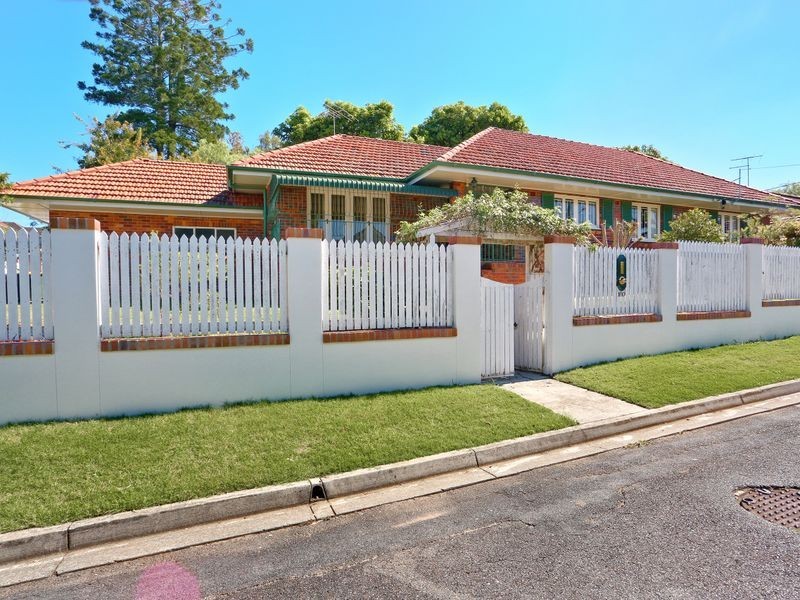 100 Christian Street, Clayfield QLD 4011